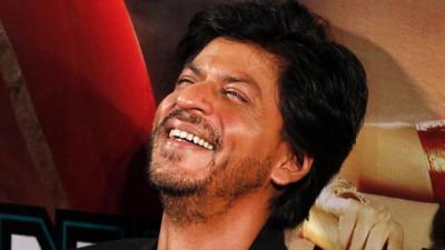 Shah Rukh Khan takes on film critics will tickle your funny bones, watch here