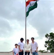 Har Ghar Tiranga: Shah Rukh Khan, Salman Khan , Alia Bhatt hoist National Flag