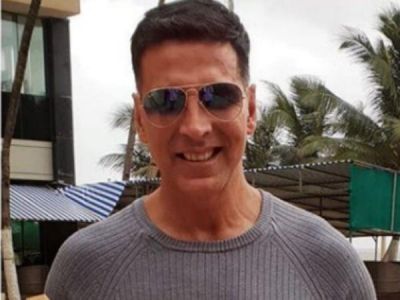 Akshay Kumar becomes the FIRST Bollywood actor to make 20 million followers on Instagram