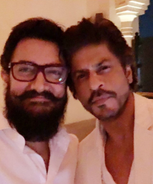 See pic: First selfie of Aamir Khan and Shah Rukh Khan together