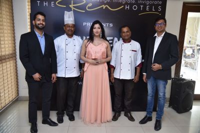 Niharica Raizada dives into an enthralling food fest at The Ren Hotels in Nashik