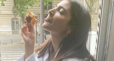 Anushka shared an adorable picture from Paris Vacation