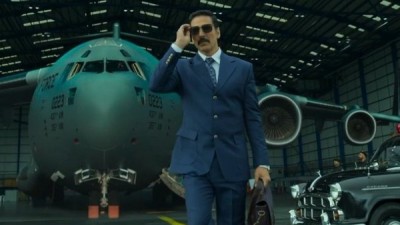 Akshay Kumar confirms theatrical release of Bell Bottom, shares post