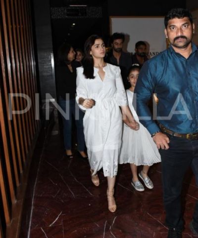 Alia dines with Ranbir and his family