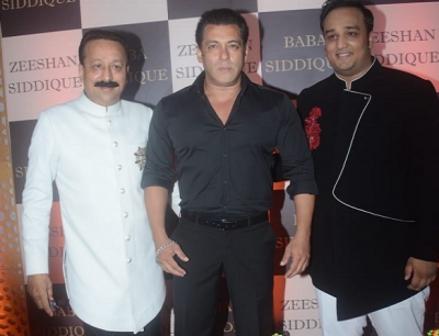 Baba Siddique’s Iftar Party: Bollywood celebs Poise the occasion