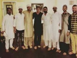 SRK celebrates Eid in Orlando