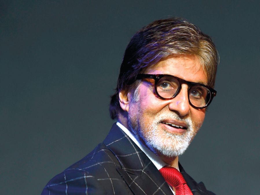Big B shares a cute childhood pic of this diva