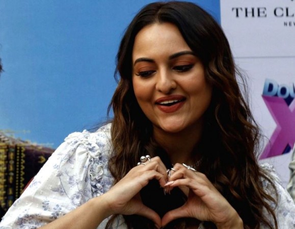 Sonakshi Sinha: It takes me 2 months to gain weight