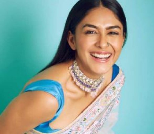 Sita Ramam actress Mrunal Thakur spills the beans on her dating life, Dating in the 30s…