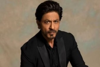 Shah Rukh Khan's Versatility in 'English Babu Desi Mem' and 'Duplicate'