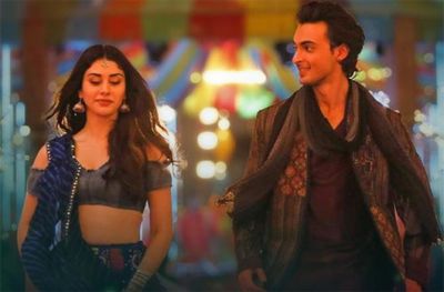 Love Yatri: Yet another Garba song is out, get ready to groove on the beats of Dholida, watch video