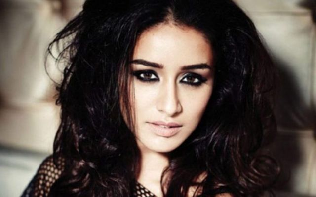 Shraddha Kapoor will play Shilpa Shetty's role for Dhadkan 2?