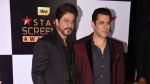 Shahrukh Khan left hosting of the Star Screen Awards midway