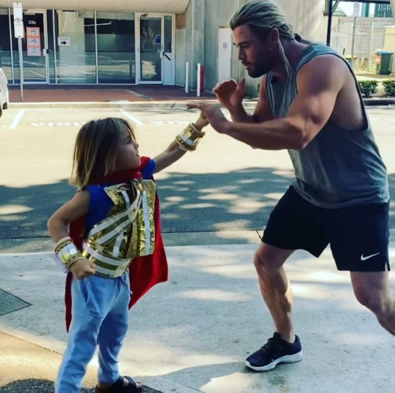 Chris Hemsworth on His Son's Wish to be Superman Instead of Thor