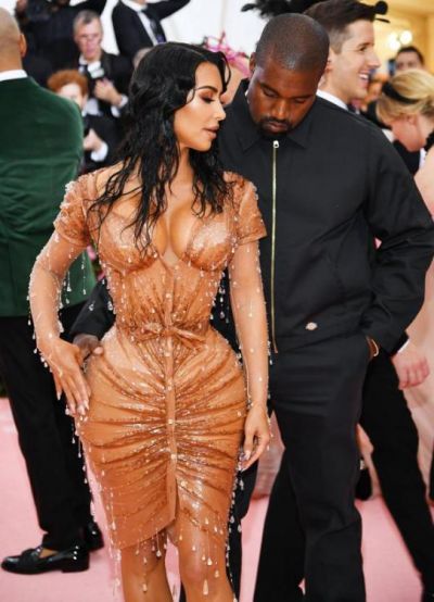 Kanye West surprises wife Kim Kardashian with this amazing gift