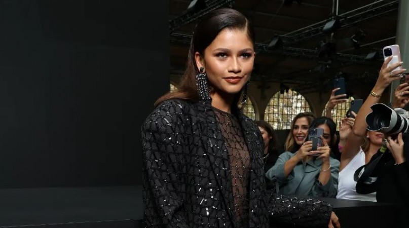 Zendaya Rocks Sheer Bodysuit at Paris Fashion Week: See Pics ...