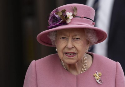 Queen Elizabeth 'regrets' skipping climate summit in Scotland due to health concerns