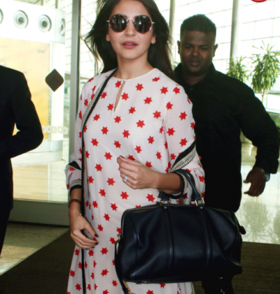 Anushka Sharma heads to Bengaluru in classic ethnic wear
