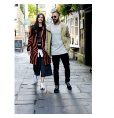 Anand Ahuja shares throwback photo with Sonam Kapoor