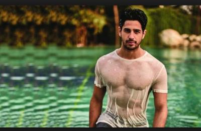 Sidharth Malhotra get all praises as an overrated actor from this person