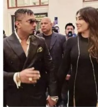 “Meri Girlfriend Baethi Hai…”, Months after divorce, Honey Singh introduces his new girlfriend