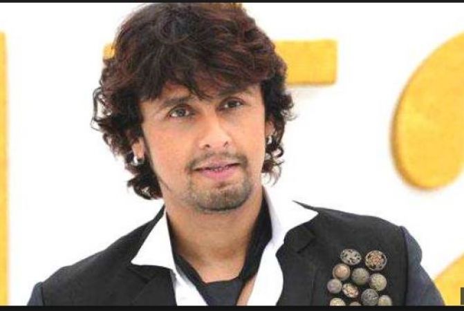Sonu Nigam admitted in the hospital, share pics from a hospital bed