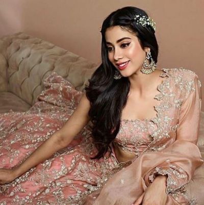This photo of Janhvi Kapoor in a pastel pink lehenga proves that she is an ultimate fashionista
