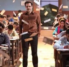 Emraan Hashmi will have a lip-lock scene with Shreya Dhanwanthary in Why Cheat India?