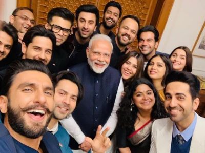 Check out the funny comments of Netizens on PM Modi's group selfie with B-town celebrities