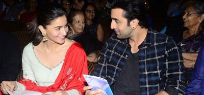 Ranbir protectiveness towards Alia caught in video, watch out