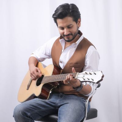 Fahmil Khan’s Pathbreaking Journey As A Top Vocalist Will Inspire You!
