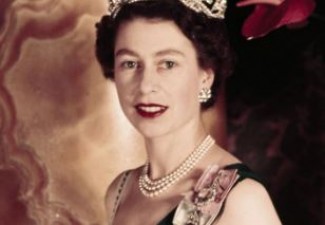 Queen Elizabeth II Death: From Kareena Kapoor to Sushmita Sen pays Tribute