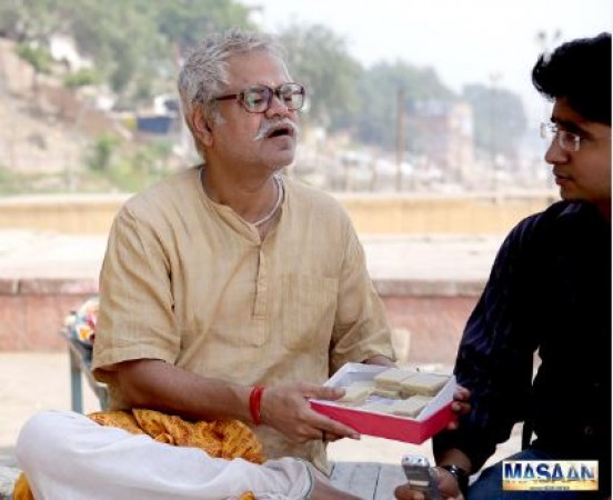 Sanjay Mishra's Emotional Journey: Masaan's Dedication to His Father