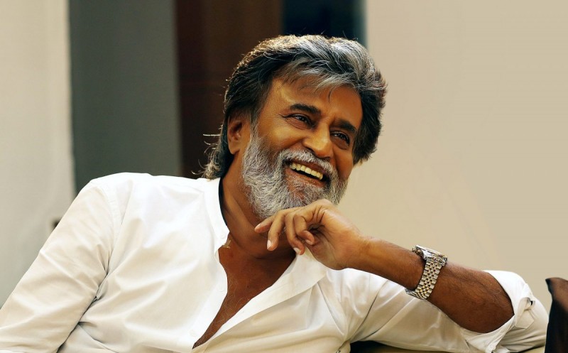 Rajni Thala wishes fans Happy New Year in his unique style; WATCH
