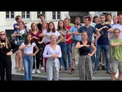 Rajinikanth-SPB's Ballailaka song sung by people in Copenhagen