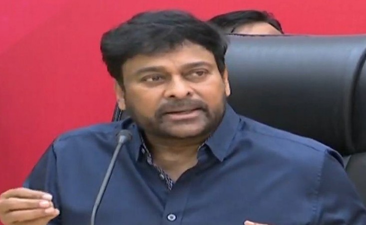 Tollywood megastar Chiranjeevi issued a number for plasma donors
