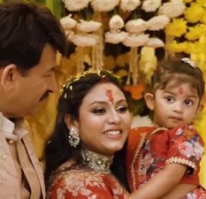 Video!! Manoj Tiwari all set to become father third time at the age of 51, shares ‘God Bharai’ glimpses