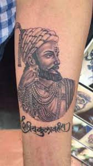 Aastad Kale gets a tattoo of Chhatrapati Shivaji Maharaj on his bicep See  Post  NewsTrack English 1