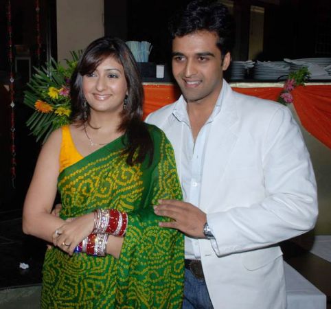 Juhi Parmar and his husband get separated legally, family court grants divorce