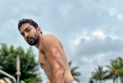 Gurmeet Chaudhary breaks the internet with his hot pool picture