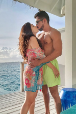 Shiny Doshi dropped a love-filled picture with husband Lavesh Khairajani; PIC