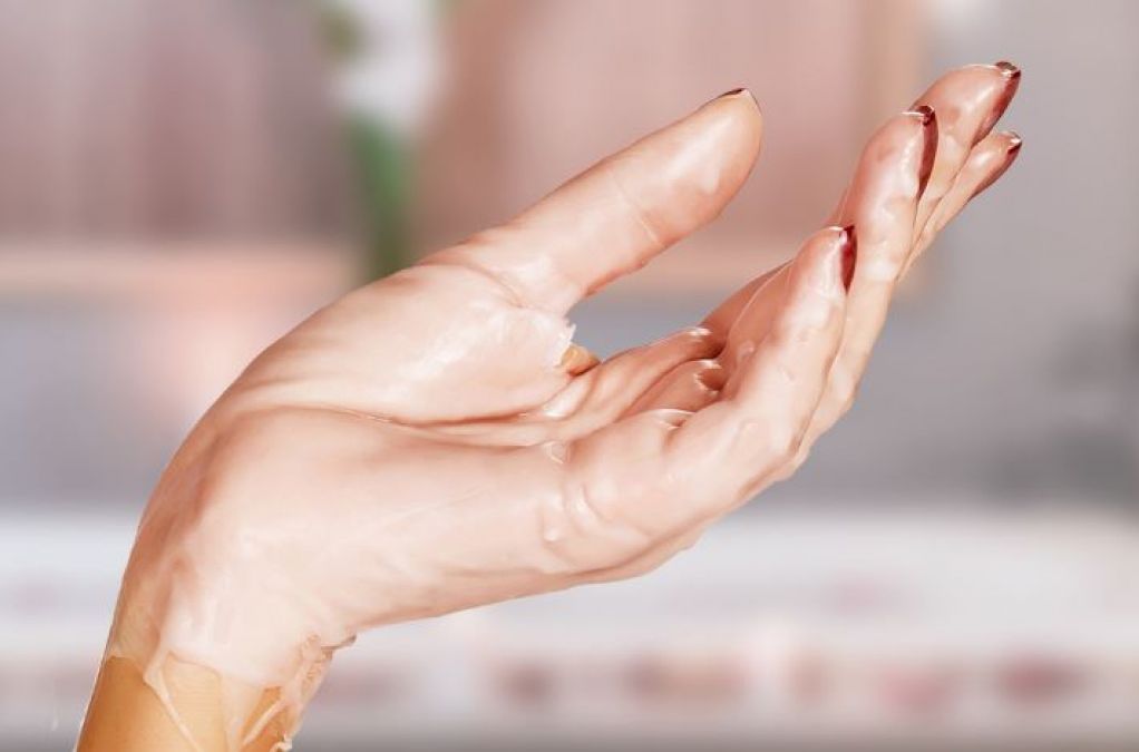 Beauty Room angel - PARAFFIN OF HANDS AND FEET Paraffin wax is a