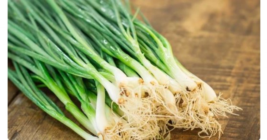 Onion leaves will make hair strong and dense, know how to use it