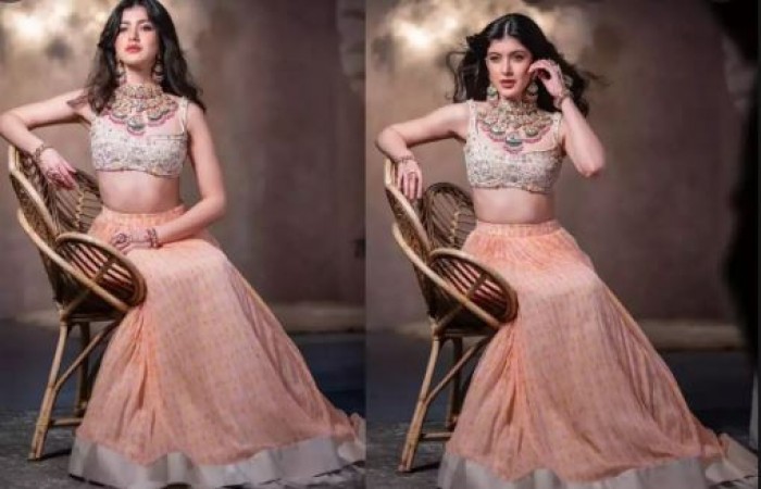 Want to look stylish in ethnic look, then recreate Shanaya Kapoor's looks