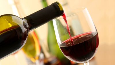 शराब पीने से स्किन कैंसर का खतरा बढ़ता है