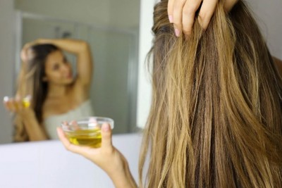 How Often Should You Apply Oil to Your Hair During Winter and Which Oils Are Beneficial? Find Out Here