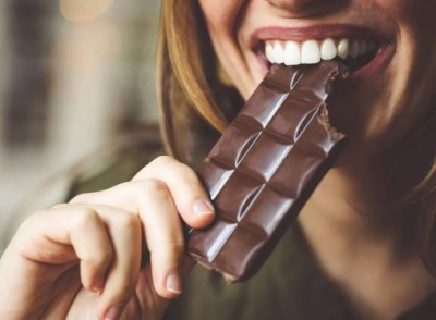 क्या आपको भी चॉकलेट खाना है बहुत पसंद तो पहले जान लीजिये इसके नुकसान