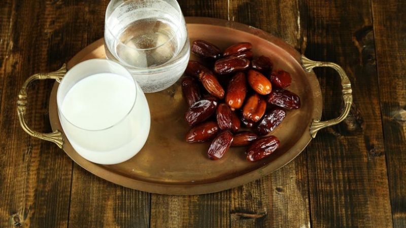 रमजान के महीने में जाने सहरी में क्या खाए और क्या ना खाएं