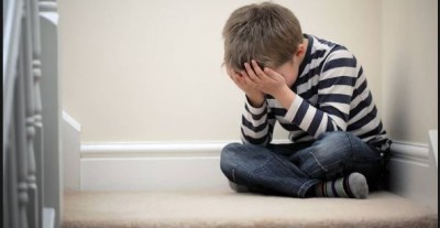 बच्‍चों में भी हो सकता है डिप्रेशन, दिखे ये लक्षण तो न करे अनदेखा