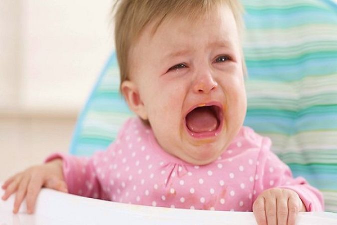बच्चों का रोना क्यों है फायदेमंद